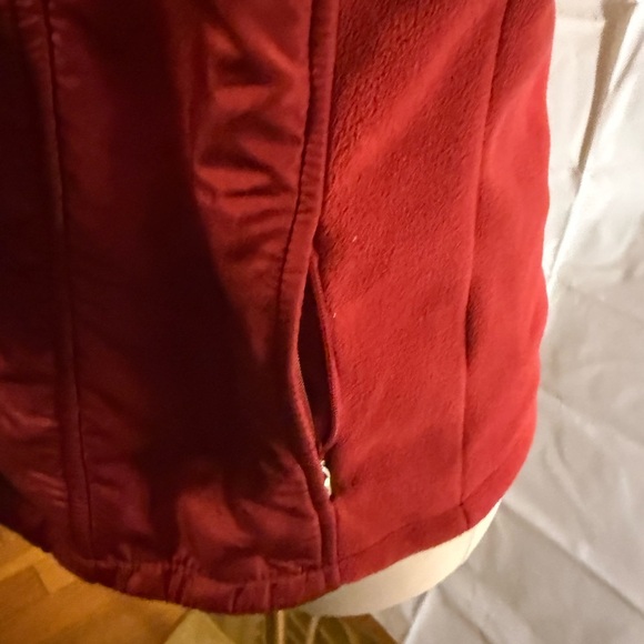 Frost  Red Women's Vest size small - Picture 3 of 7